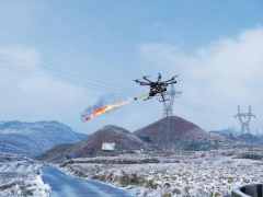 四川：无人机除冰为电网安全运行“保驾护航”！